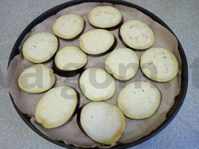 Kepti baklažanai su pomidorais ir sūriu Žingsnis 1