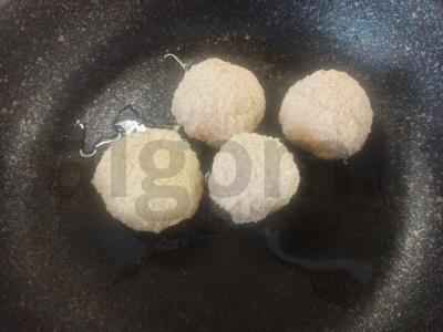 Kepti ryžių kamuoliukai su sūriu Žingsnis 6