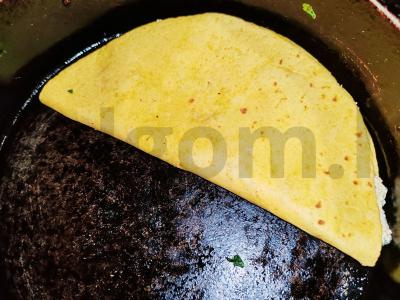 Labai sūrus čeburekas su žolelėmis Žingsnis 6