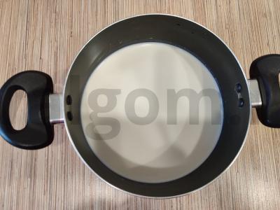 Hushaf gėrimas iš džiovintų datulių ir pieno Žingsnis 1