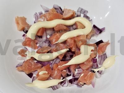 Salotos su silpna sūdyta upėtakiu ir ikrais Žingsnis 2