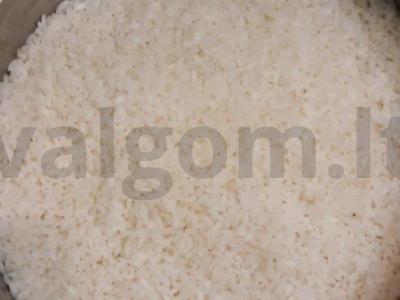 Namų ritinėliai su ikra ir krabų lazdelėmis Žingsnis 1