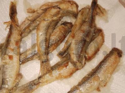 Šprotas miltų dangoje pagrindine nuotrauka