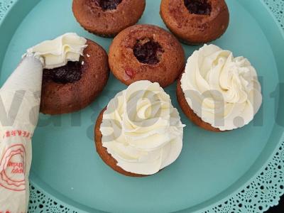 Braškės ir avietės keksiukai Žingsnis 8