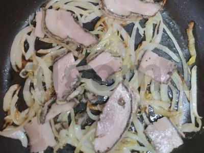 Omletas iš kiaušinių melange su kadagio šonine Žingsnis 2