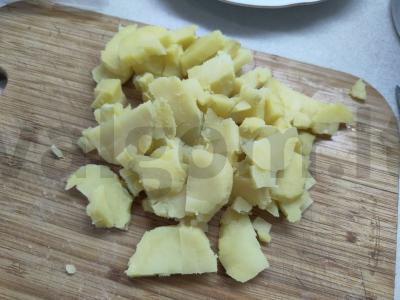 Salotos su marinuotais agurkais ir lašiša Žingsnis 4