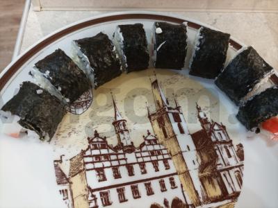 Ritinis su agurku ir krabų lazdelėmis pagrindine nuotrauka