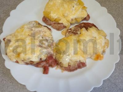 Kiauliena, kepta su ananasais Žingsnis 6