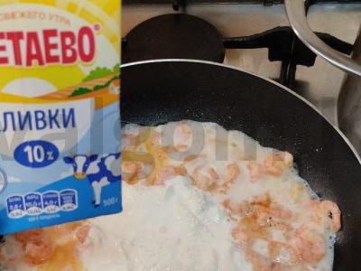 Greiti kreminiai spagečiai su krevetėmis Žingsnis 5