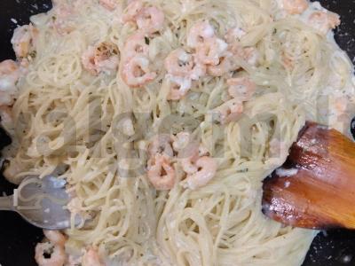 Greiti kreminiai spagečiai su krevetėmis Žingsnis 7