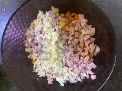 Olivjė su doktorine dešra ir keptais daržovėmis Žingsnis 7