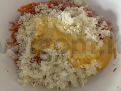 Patingėti kopūstai su grikiais, faršu, grietine ir daržovėmis Žingsnis 5