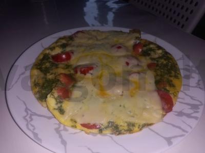 Kiaušinienė su dešrelėmis pagrindine nuotrauka