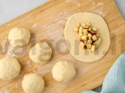 Obuolių ir cinamono pyragėliai Žingsnis 9