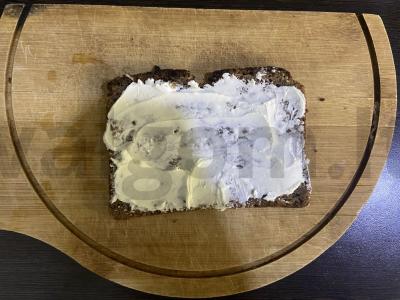 Tostai su varškės sūriu, skrambučiu ir krevetėmis Žingsnis 1