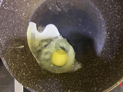 Tostai su varškės sūriu, skrambučiu ir krevetėmis Žingsnis 4