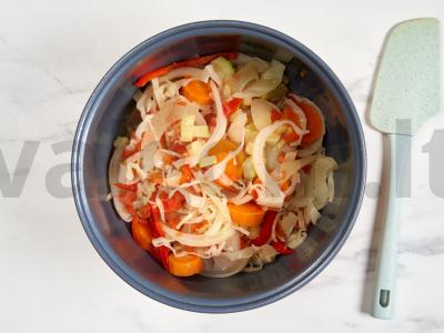 Daržovės lėtojoje viryklėje Žingsnis 5