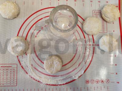 Skani varškėtukai su bananų įdaru Žingsnis 9