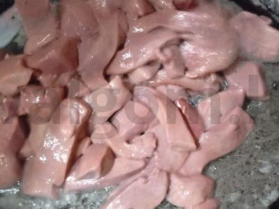 Kepenų ir morkų salotos pagal korėjietišką receptą Žingsnis 2