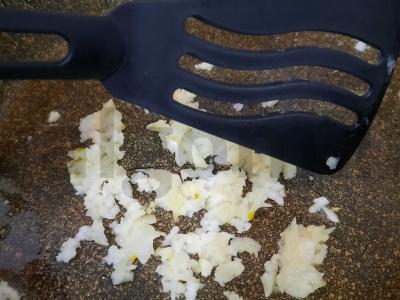 Spagečiai su krevetėmis, sūriu ir česnaku Žingsnis 2