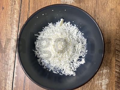 Vištienos filė su sultinga suluguni ir žolelių įdaru Žingsnis 3