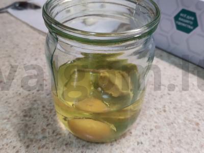 Namų majonezas su aštria garstyčia Žingsnis 1