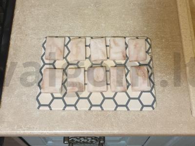 Menkių filė grietinės padaže ant daržovių pagalvėlės Žingsnis 1