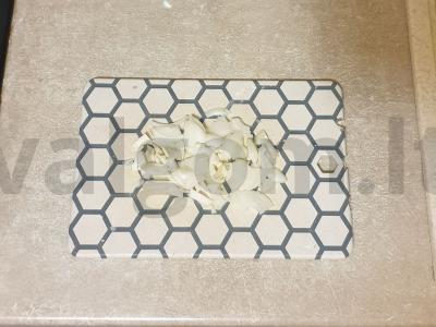 Menkių filė grietinės padaže ant daržovių pagalvėlės Žingsnis 3