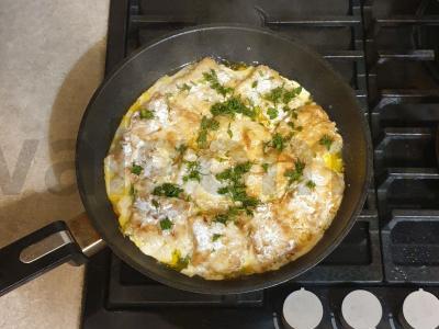 Menkių filė grietinės padaže ant daržovių pagalvėlės Žingsnis 9