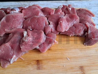 Kiaulienos kepsniai Žingsnis 1