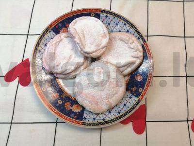 Kukurūzų krakmolo sausainiai pagrindine nuotrauka