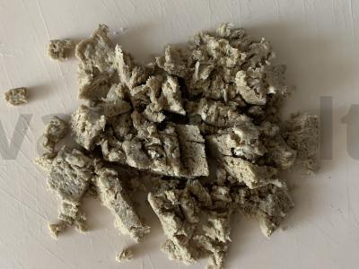 Müsli su halva, raudonosiomis serbentėmis ir jogurtu Žingsnis 2