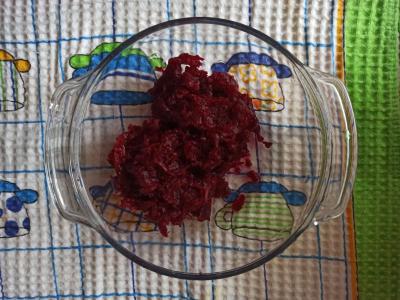 Namų borsčas su kiauliena ir burokėliais pomidorų sultyse Žingsnis 5