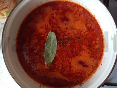 Namų borsčas su kiauliena ir burokėliais pomidorų sultyse Žingsnis 11