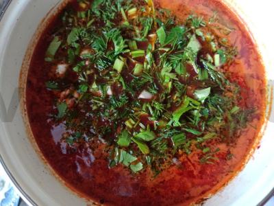 Namų borsčas su kiauliena ir burokėliais pomidorų sultyse Žingsnis 13