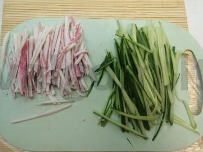 Kepti ritinėliai „Krabik hot“ Žingsnis 3