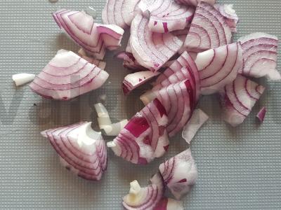 Skani silkė su krapais ir raudonuoju svogūnu Žingsnis 1