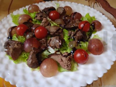 Lengvas salotas su vištienos kepenėlėmis ir vynuogėmis Žingsnis 6