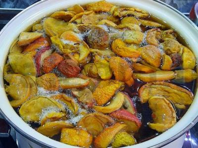 Džiovintų vaisių kompotas „Naudingas“ Žingsnis 4