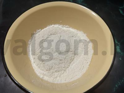 Sūrio ir žolelių paplotėliai Žingsnis 1