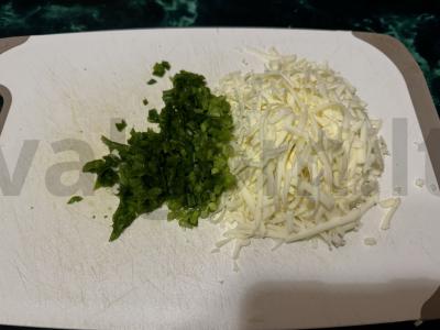 Sūrio ir žolelių paplotėliai Žingsnis 6