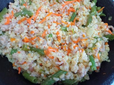 Bulgūras su daržovėmis ir kiaulienos faršu Žingsnis 7