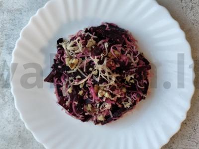 Dietinis burokėlių salotas su kietuoju sūriu ir česnaku Žingsnis 5