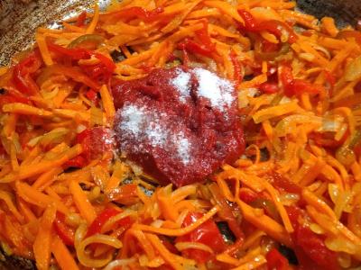 Skani pupelė pomidorų padaže su daržovėmis Žingsnis 3