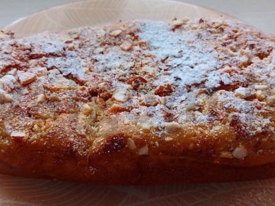 Lengvas obuolių keksas su riešutais ir mandarinų pagrindine nuotrauka