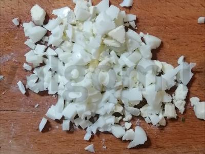 Olivjė su šviežiais agurkais ir dešrelėmis Žingsnis 5