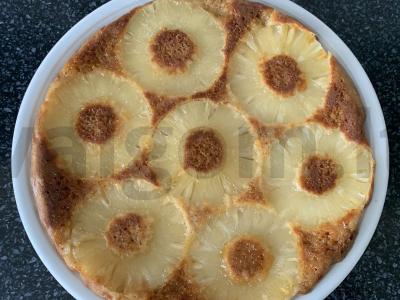 Apverstas pyragas su ananasais pagrindine nuotrauka