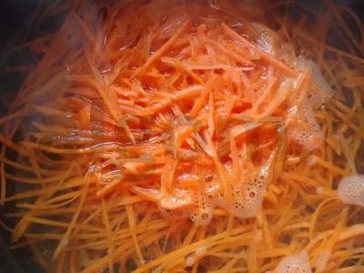 Funchosa su krevetėmis ir grybais Žingsnis 4