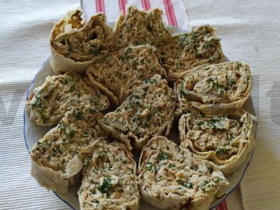 Žuvies ritinys iš lavašo skubiai pagrindine nuotrauka