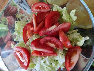 Salotas su čederio sūriu ir Pekino kopūstu Žingsnis 3